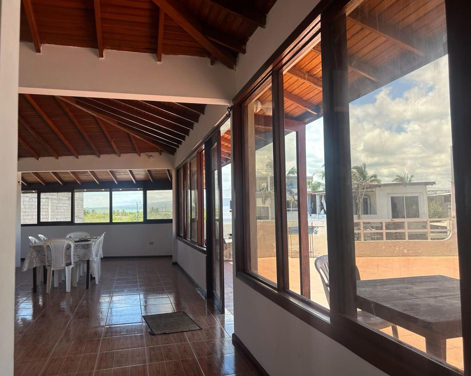 Hotel Isla Del Descanso Puerto Villamil Eksteriør bilde